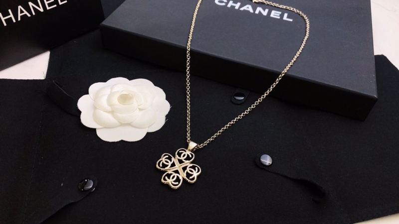 Ch**el necklaces